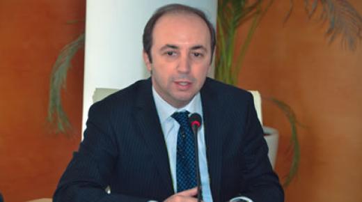 وزير الصحة يخرج عن صمته بخصوص “وزيعة” تعيينات المناديب المنتمين إلى حزبه