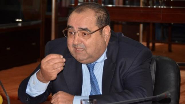 اتحاديو فرنسا يطالبون بتجميد عضوية قياديين بحزب “الوردة”