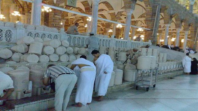 في وادٍ غير ذي زرع.. “زمزم” معجزة النبع المتدفق