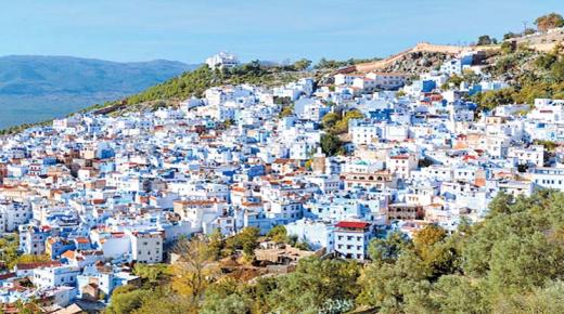 في دورته ال35 المهرجان الوطني للشعر المغربي بشفشاون يحتفي بالشعر والشعراء المغربة و يناقش “سياقات النص وتأويلاته”..￼