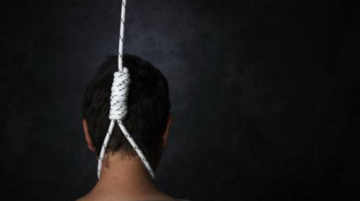 انتحار المغاربة: طرق شاذة وأرقام صادمة ..83 حالة انتحار شهريًا؟