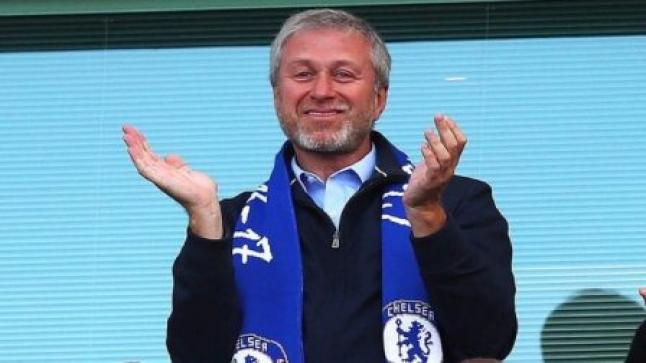 مالك تشيلسي الإنجليزي رومان أبراموفيتش يقرر بيع النادي