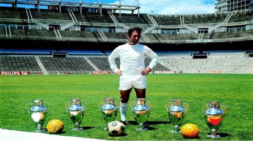 ريال مدريد يعلن وفاة أسطورته فرانشيسكو خينتو..