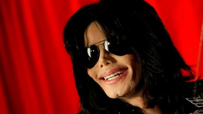 تشريح جثة مايكل جاكسون يكشف أسرارا مثيرة