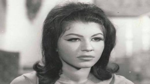 فنانة مصرية مشهورة تفقد قدرتها على الحركة نتيجة خطأ طبي