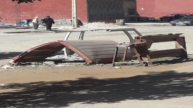 مواطنون متضررون من محل للتلحيم يطالبون من جماعة وسلطات وجدة تنفيذ حكم صادر بإسم جلالة الملك..