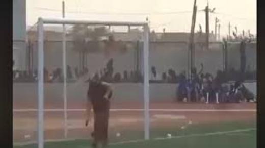 معركة طاحنة بين مشعوذين في أحد الملاعب الافريقية