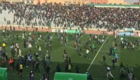 بحضور لمسؤولين من عيار ثقيل..شغب دامي يتوّج لقاء مولوية وجدة ونهضة بركان”فيديو”