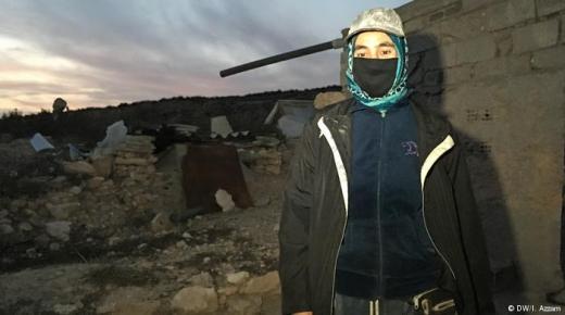 فوق تل منعزل.. مغربية في إسبانيا تقاسي بحثا عن حياة كريمة