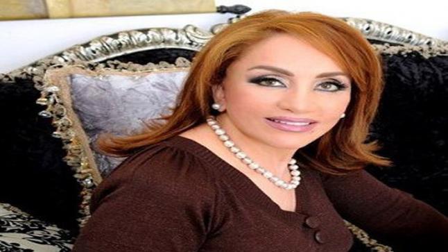 الأديبة الجزائرية الشهيرة أحلام مستغانمي عن احتجاجات الجزائر:”صحوة ستجعل من الشعب ماردا يصعب إخضاعه”