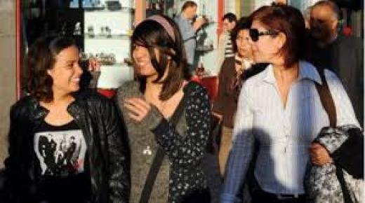 تأخر الزواج وحبوب منع الحمل يتسببان في ضعف خصوبة المرأة المغربية