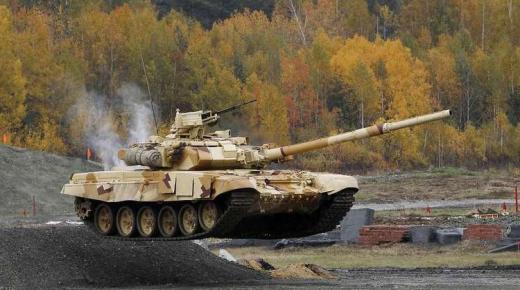 روسيا.. ثاني أكبر مصدر للأسلحة في العالم بعد الولايات المتحدة الامريكية