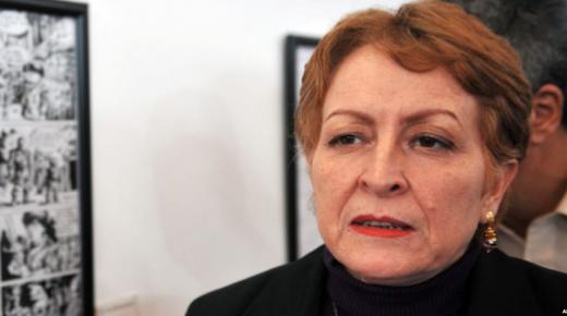 قبل مثولها أمام القضاء بتهم فساد.. فرار وزيرة الثقافة الجزائرية خليدة تومي إلى فرنسا