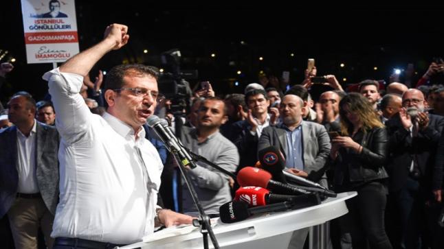 رئيس بلدية إسطنبول الجديد الذي أزاح حزب أردوغان من زعامتها ينتقد السياح العرب