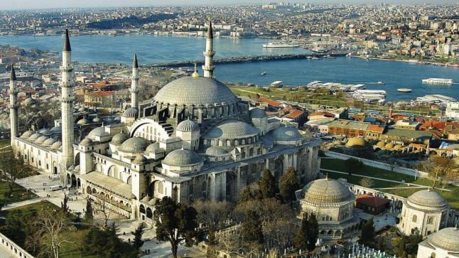 تركيا تستقبل 25 مليون سائح خلال 7 شهور فقط