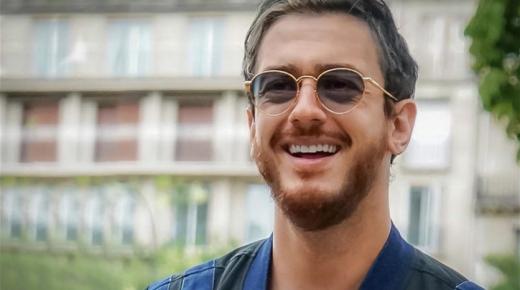 الفنان المغربي سعد لمجرد يؤازر “أخته” المصابة بالسرطان!