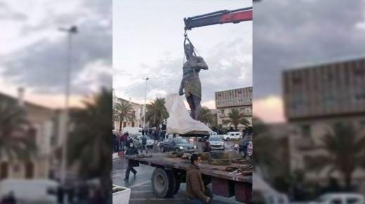 مصريون يحتجون وليبيا على الخط.. نصب تمثال الملك الأمازيغي شيشناق بالجزائر يشعل مواقع التواصل..