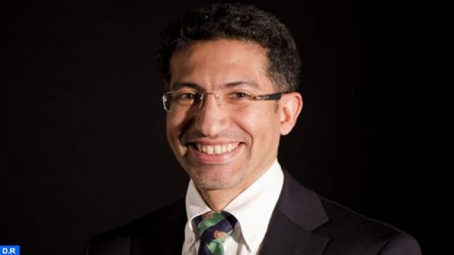 السلالات الجديدة لفيروس “كوفيد-19”.. خمسة أسئلة لصلاح الدين قنادلي، بروفيسور بجامعة لوزان..