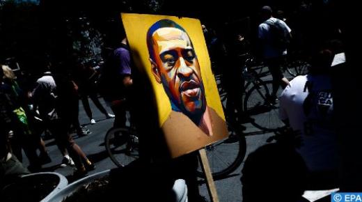 السجن 22 عاما ونصف عام للشرطي قاتل الأمريكي الأسود جورج فلويد..