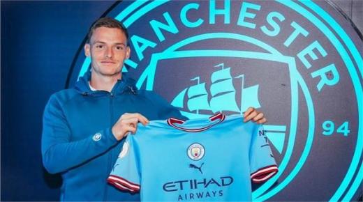 مانشستر سيتي يُعلن تعاقده مع الإسباني غوميس