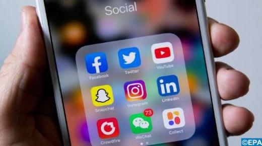 رسميا..المغاربة يقضون ثلاث ساعات ونصف يوميا في تصفح مواقع التواصل الاجتماعي