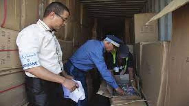 الجمارك المغربية تترصد مهربي التوابل