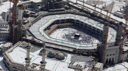 مقتل معتمرين جزائريين في مكة طعنا.. هذه تفاصيل الجريمة البشعة￼