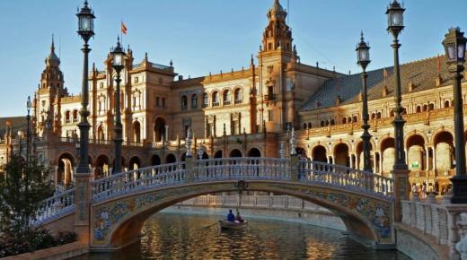 فتح الأندلس وبناء القرويين .. ذكريات مغربية خالدة خلال شهر رمضان￼