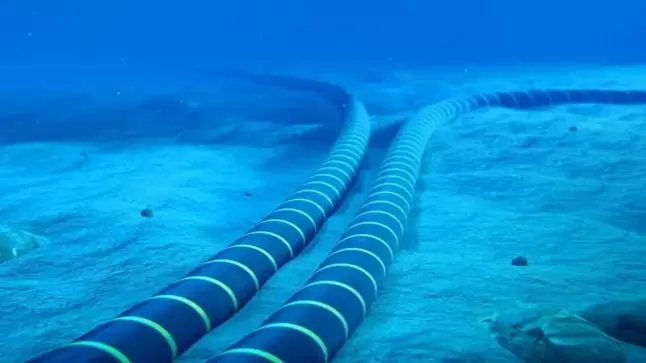 شركة بريطانية تشرع في صناعة كابلات خط الربط الكهربائي بين المغرب وبريطانيا