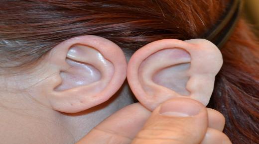 ابتكار أذن بشرية صناعية باستخدام تقنيات الطباعة الإلكترونية ثلاثية الأبعاد