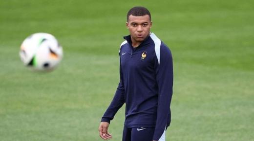 الانتخابات البرلمانية الفرنسية: 160رياضياً يدعون للتصويت ضد اليمين المتطرف