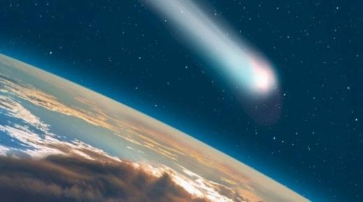 يظهر مرة كل 80 ألف سنة.. سكان الأرض على موعد مع “مذنب القرن”