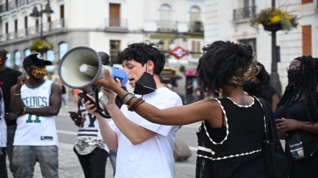 منطقة توري باتشيكو بإسبانيا تشهد حوادث عنف واعتداءات على مهاجرين مغاربة من طرف اليمين المتطرف..
