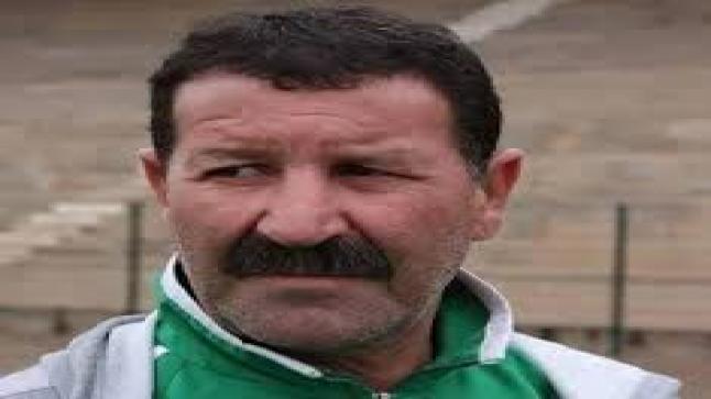 رحيل العميد مصطفى الطاهيري في صمت: وداعًا لأسطورة تنكّر له الجميع..