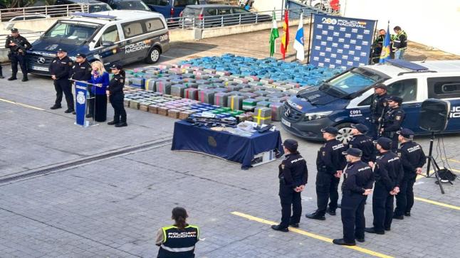 إسبانيا..حجز 5 أطنان من الكوكايين وأسلحة حربية في عملية أمنية  