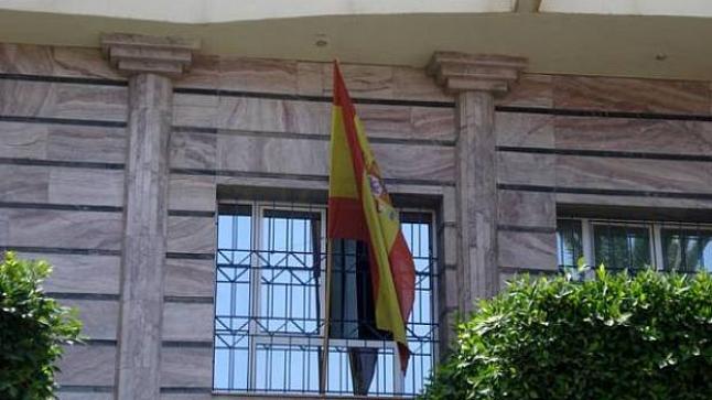 الخارجية الاسبانية تعفي قنصلها بالناظور لهذه الأسباب..