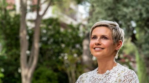 أعلنت شفاءها من السرطان .. أسماء الأسد: المرض كان رحلة انتهت