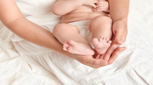 المغربيات يخصصن 5 أضعاف الوقت الذي يخصصه الرجال لرعاية الأطفال￼