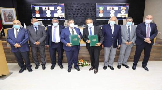 وزارة التربية الوطنية والمجلس الاقتصادي يوقعان اتفاقية شراكة لتبادل الخبرات..