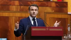 ماكرون يجدد بالرباط التأكيد بقوة على دعم فرنسا لسيادة المغرب على صحرائه..