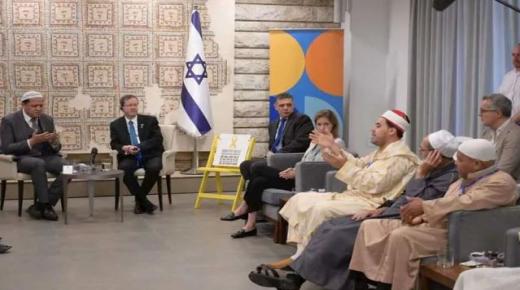 انتقادات لاذعة  لزيارة “أئمة الخيانة والعار” للكيان الصهيوني..