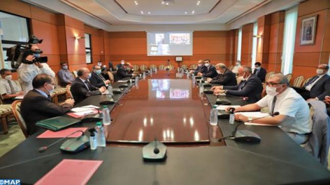 المصادقة على مشروع مرسوم يتعلق بسن أحكام خاصة بحالة الطوارئ الصحية ..