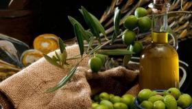 موائد المغاربة قد تخلو من زيت الزيتون بسبب ارتفاع أسعاره..