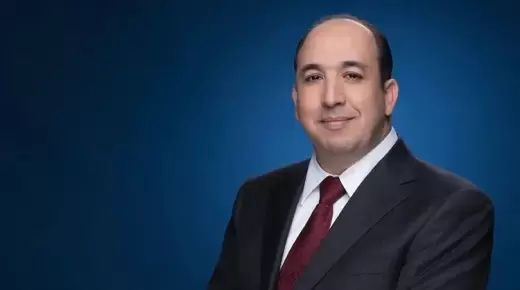 الجزيرة تستغني عن مذيعيها المغربي عبد الصمد ناصر والسودانية نانسي محجوب