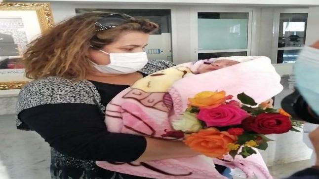 سما.. رضيعة مغربية بعمر 3 أشهر تنتصر على فيروس “كورونا” وتغادر المستشفى . .