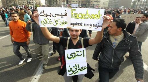 موجة ثانية من الثورات.. “الربيع العربي لم يمت”؟