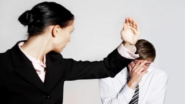 النساء المصريات تتصدرن العالم في تعنيف وضرب أزواجهن