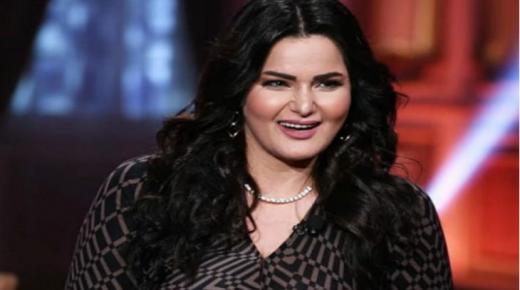 فنانة شهيرة خائفة من نار الآخرة بسبب كثرة ذنوبها