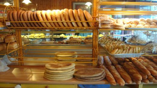 “جودة الخبز” تثير جدلا في المغرب.. وفيدرالية المخابز ترد..