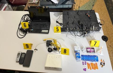 توقيف شخص متورط في القرصنة الدولية للمكالمات الهاتفية